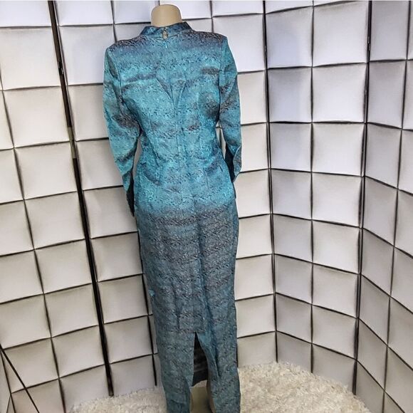 Asian themed dress - Picture 4 of 5